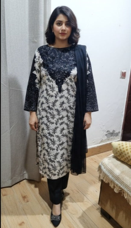 EMBROIDRED SILVER GREY SHIRT